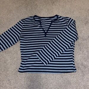 blue striped cropped long sleeve